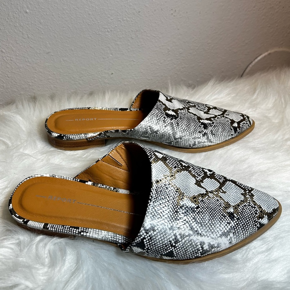 Report Illumi Asymmetrical Pointed Toe Snakeskin Flat Mule Size 8 - Picture 3 of 9